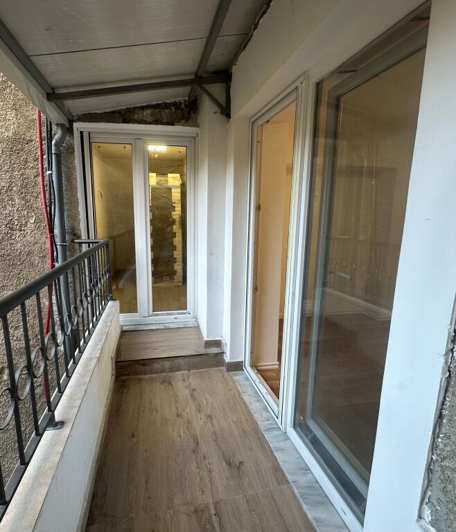 Premises for Rent, Blv. Jean Dark