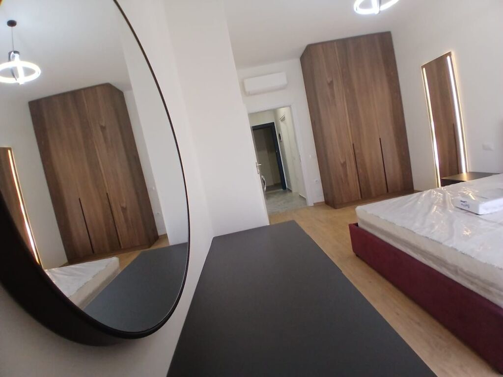 Jepet me qira 1+1 Rruga 5 Maji Kompleksi Inerti 500 mije leke
