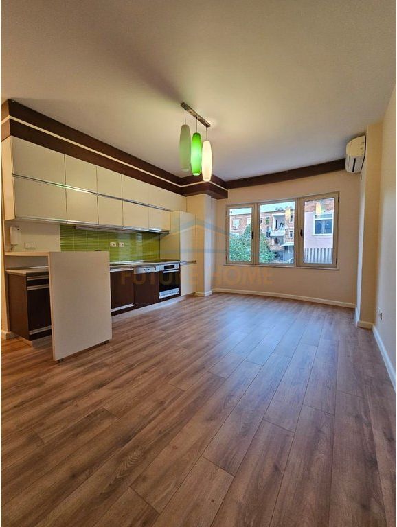 🏙️ Apartament 1+1 në shitje –Rruga Mine Peza, Tiranë (përballë Golden Tower)