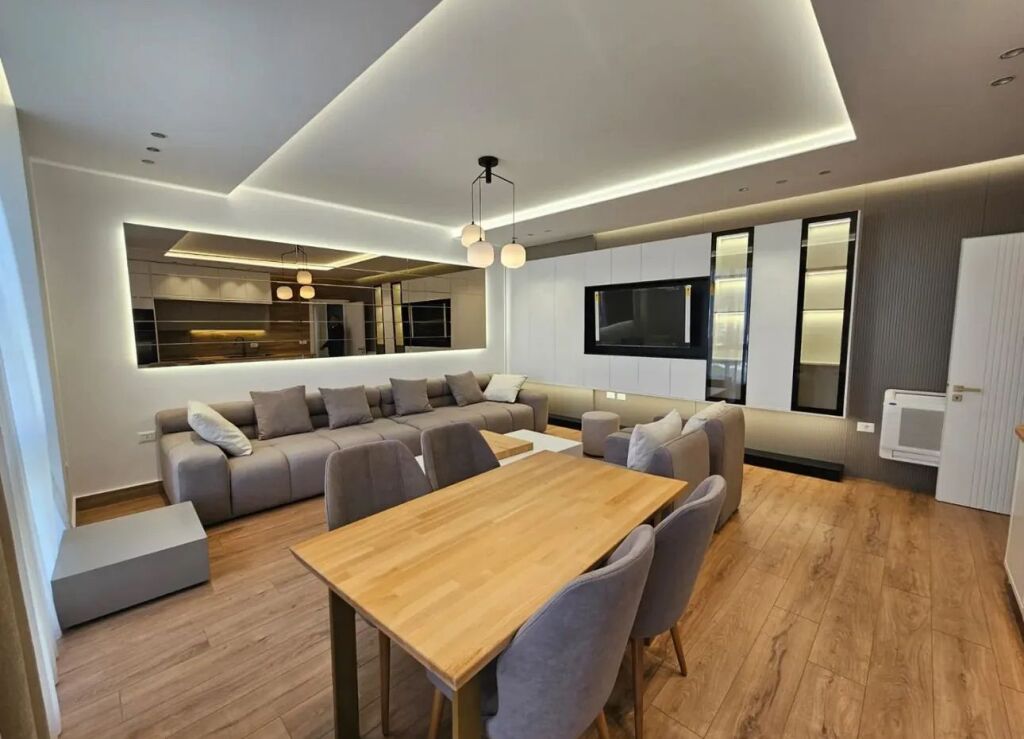 🏡 Jepet me qira apartament 1+1 – 💶  650€/muaj 📍 Bulevardi i Ri, Tiranë