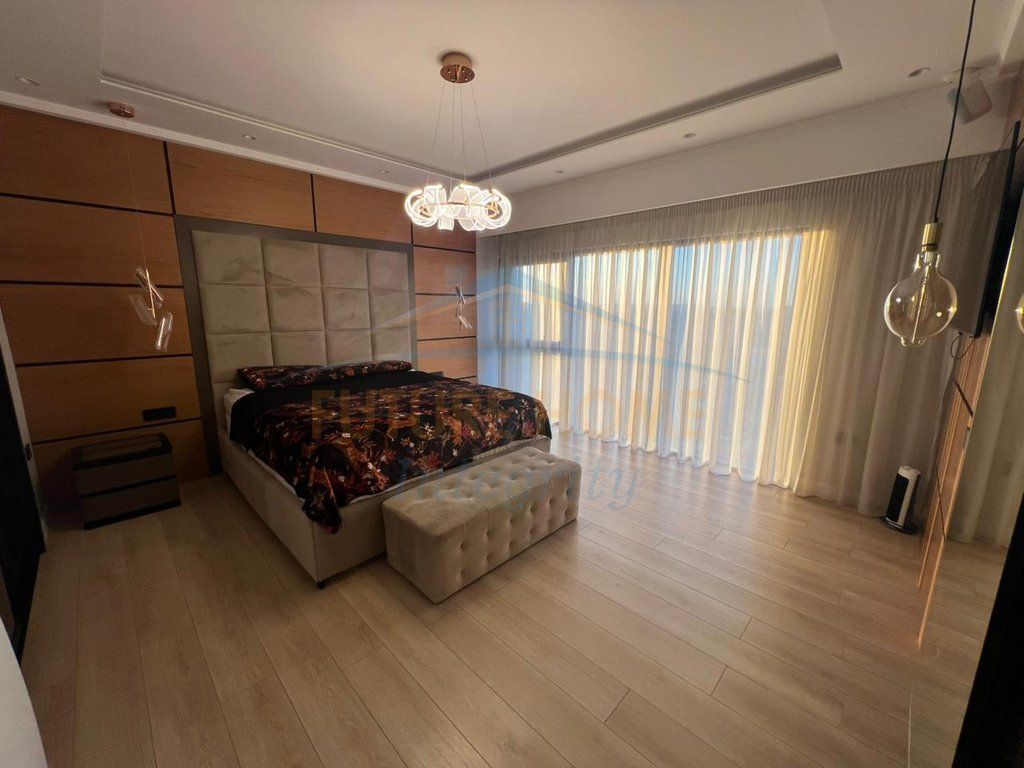 Rent, Duplex 4+1+3+Veranda+Parking space, Square Complex 21, Tirana.