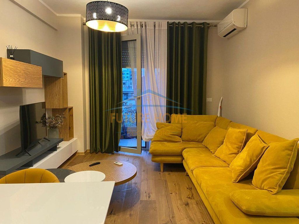 Rent,Apartment,Ring Center !