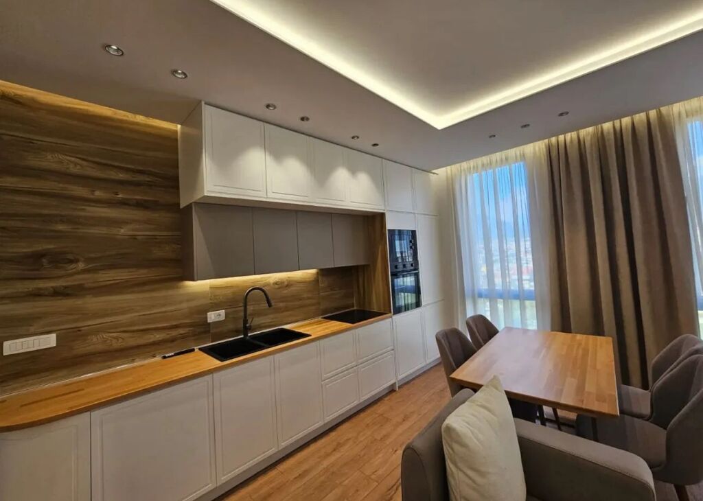 🏡 Jepet me qira apartament 1+1 – 💶  650€/muaj 📍 Bulevardi i Ri, Tiranë