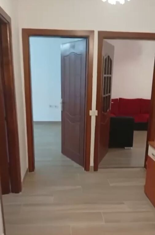 🚨Jepet me  qera 2+1 📍Oxhaku, kryqezimi 💶Çmimi 450€ / muaji    