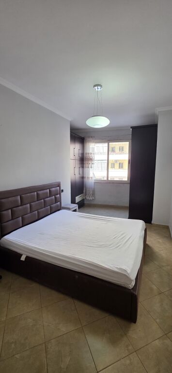 2+1, arredato alla villa L 1, prezzo 500 euro