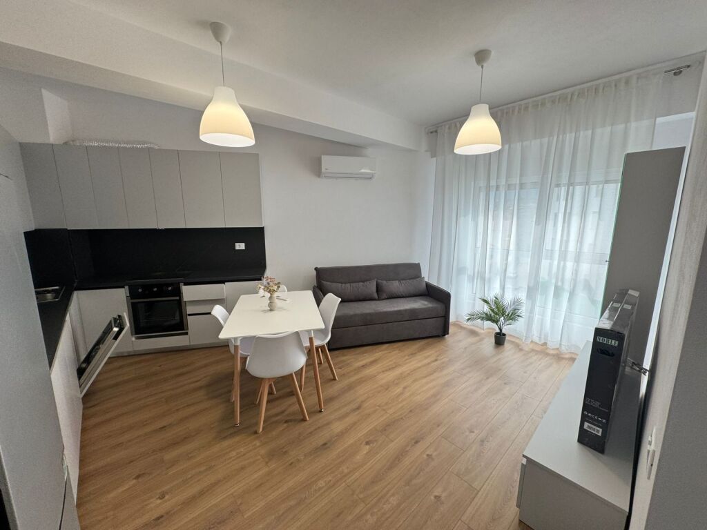 Appartamento in affitto 1+1  Residenza Kaimi  6° piano con ascensore  Appena arredato  Prezzo 42.000  lek