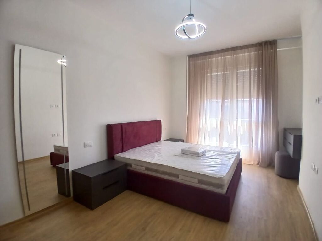 Jepet me qira 1+1 Rruga 5 Maji Kompleksi Inerti 500 mije leke