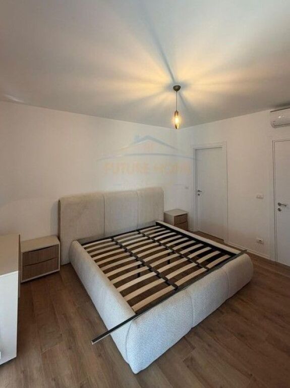 Qera, Apartament 2+1+2,Akses Tirana