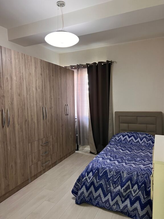 Jepet me qira 2+1+2 Prane Delijorgjit 60.000 leke