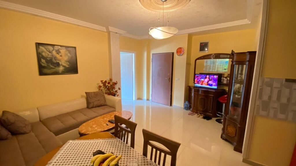 🏢Rruga e Dibres prane Viles Gold jepet me qera apartament,1+1, i mobiluar.50,000 Leke