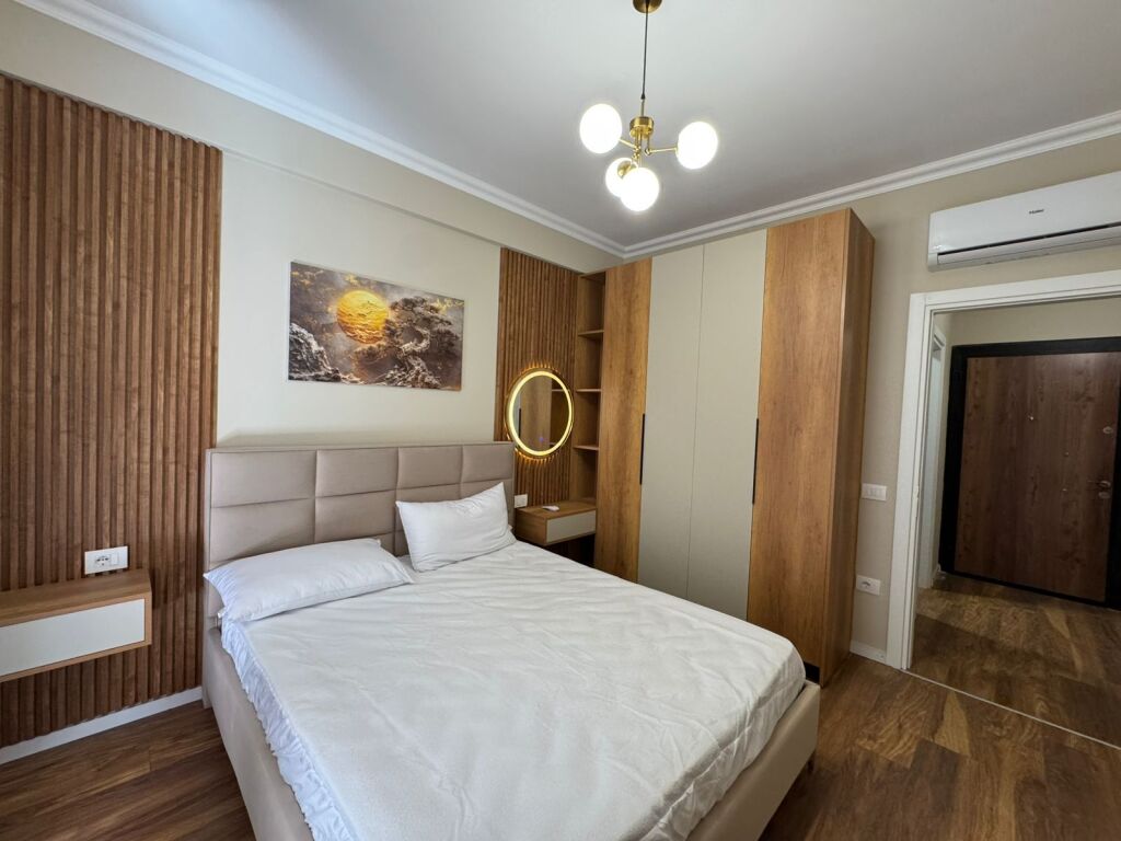 Appartamento 1+1 in affitto  Indirizzo: Astir Urban Gate  3° piano  Arredato  Prezzo 500 mila lek