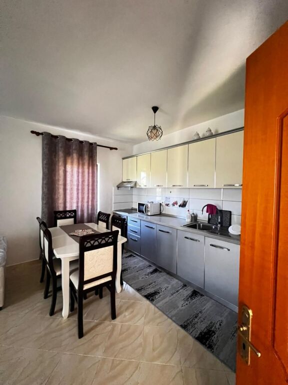 VENDESI PRIVATA IN VENDITA VICINO ALL'HOTEL DELTA, AUTOSTRADA DURRES-TIRANE