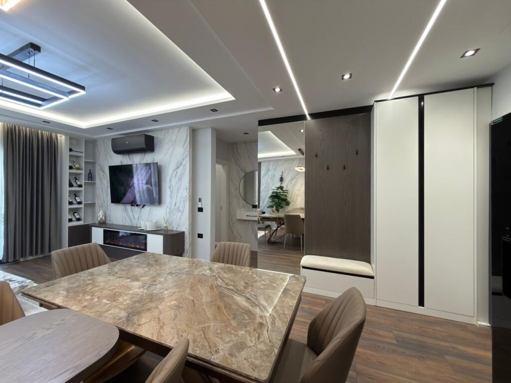 Shitet Luks apartament 2+1 Lungomare Vlore