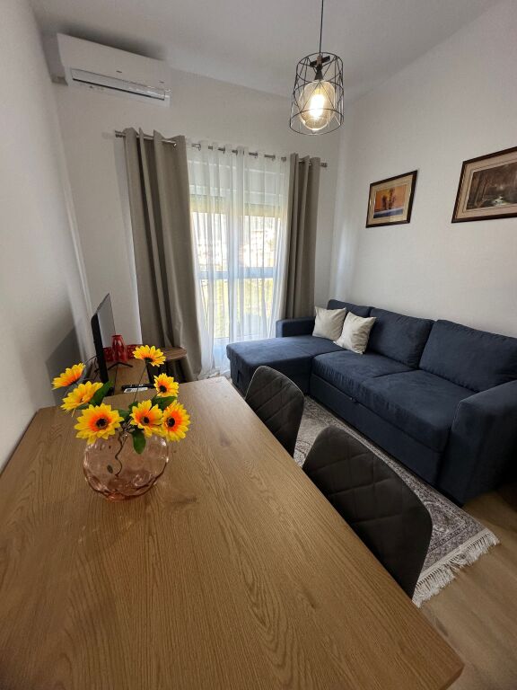 For rent 1+1 At Mangalem/Ali Dem Complex 🏷️40,000 Leke