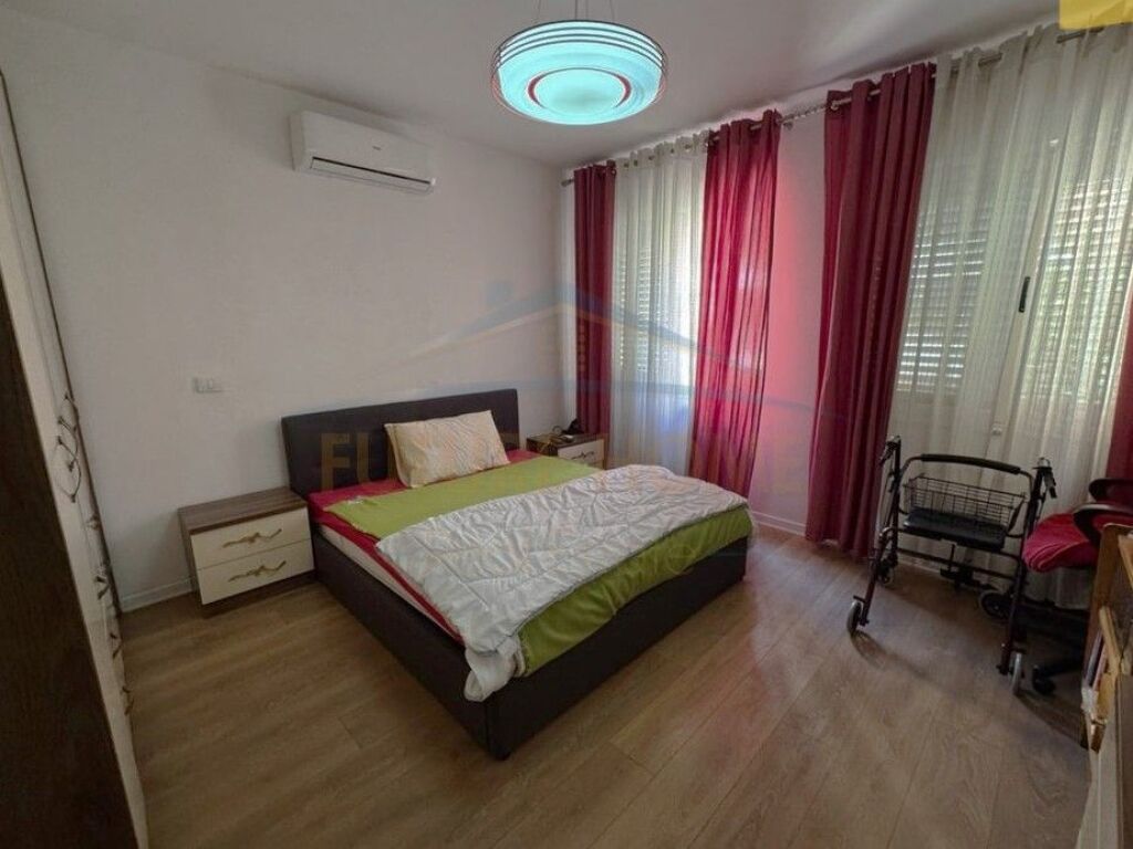 In vendita, Appartamento 2+1+2, Yzberisht, Tirana