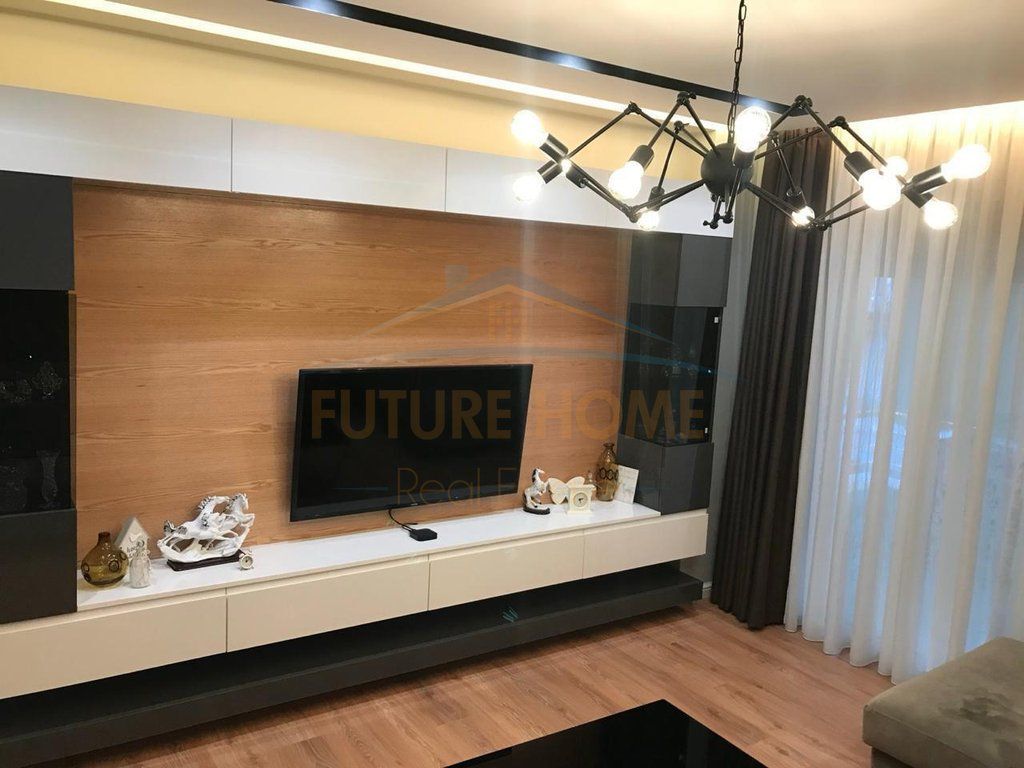 Affitto, Appartamento 2+1+2, Blloku, Tirane