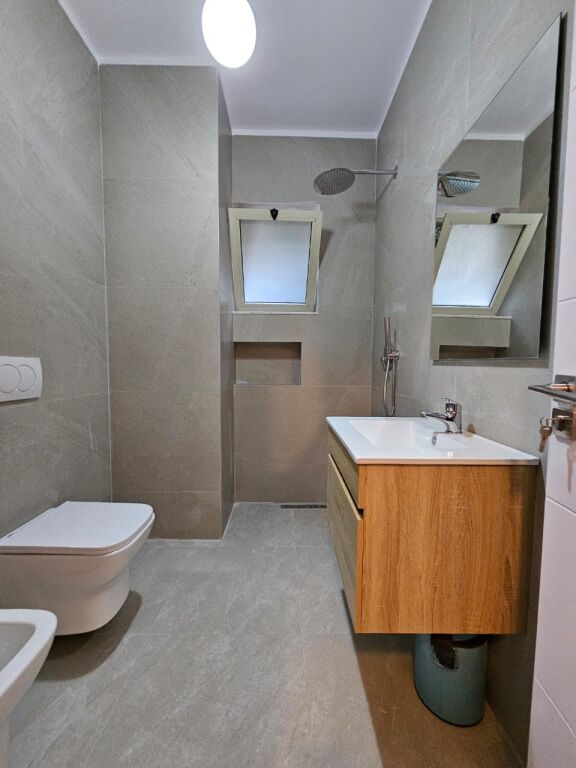 🏢 **Appartamento 1+1 in Vendita – Via Mine Peza**