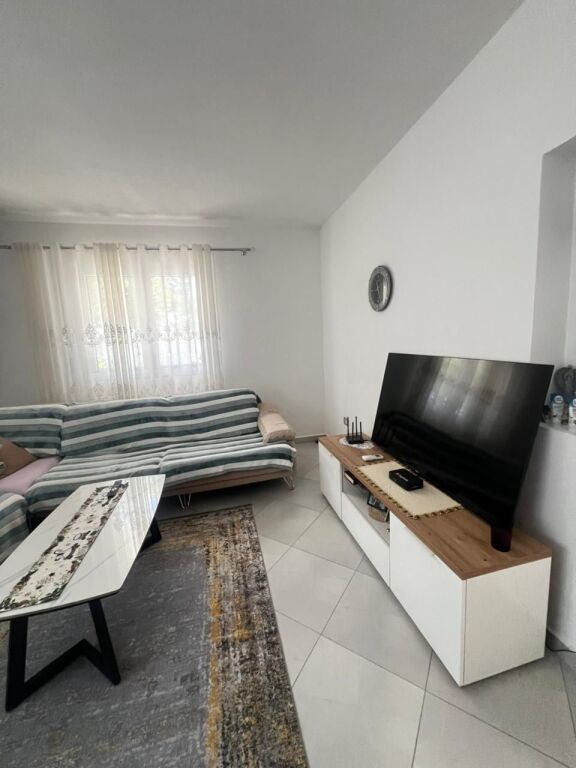 VENDESI PRIVATA IN VENDITA VICINO ALL'HOTEL DELTA, AUTOSTRADA DURRES-TIRANE