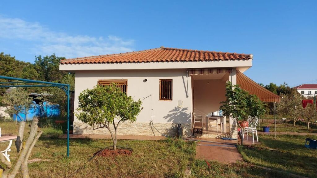 Private villa for sale in Jal - Himare