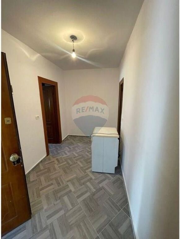 Apartment 1+1 for sale at Irfan Tomini