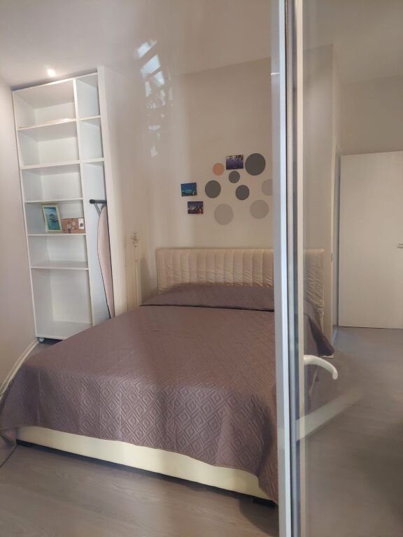 Apartament 1+1 me qera mbi Liceun Artistik