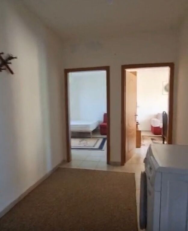 Apartament 1+1 për shitje pranë Kryegjyshatës!

