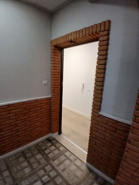Zyrë me Qera në Ish Bllok - Gati per biznes