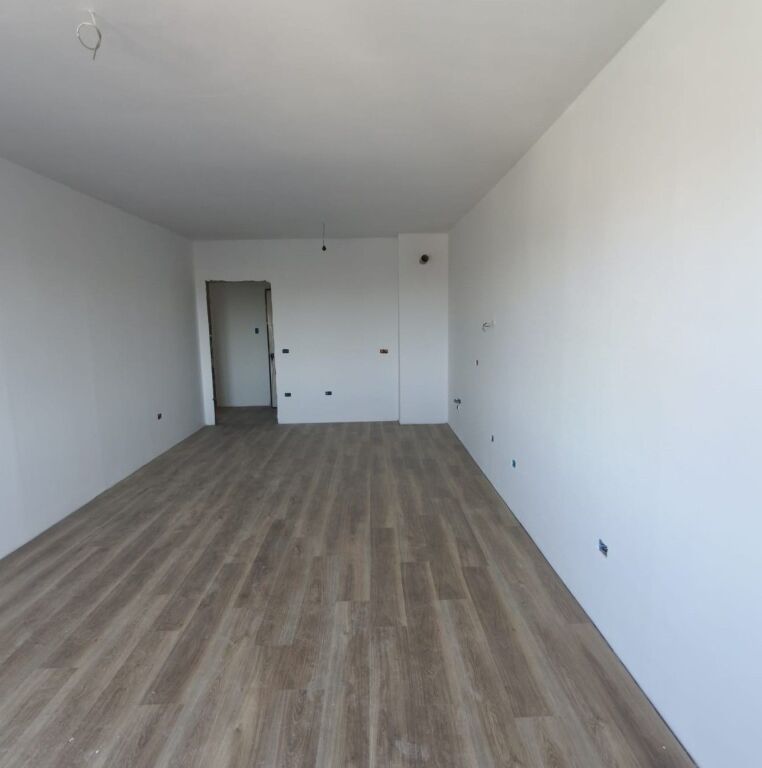 Appartamento 2+1 in vendita presso Shehu Construction, Paskuqan