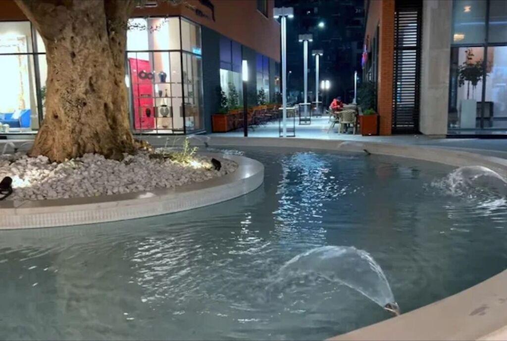 Ufficio In Affitto, Complesso Delijorgji! 3.200 € /Mese Sup. Totale 193m2