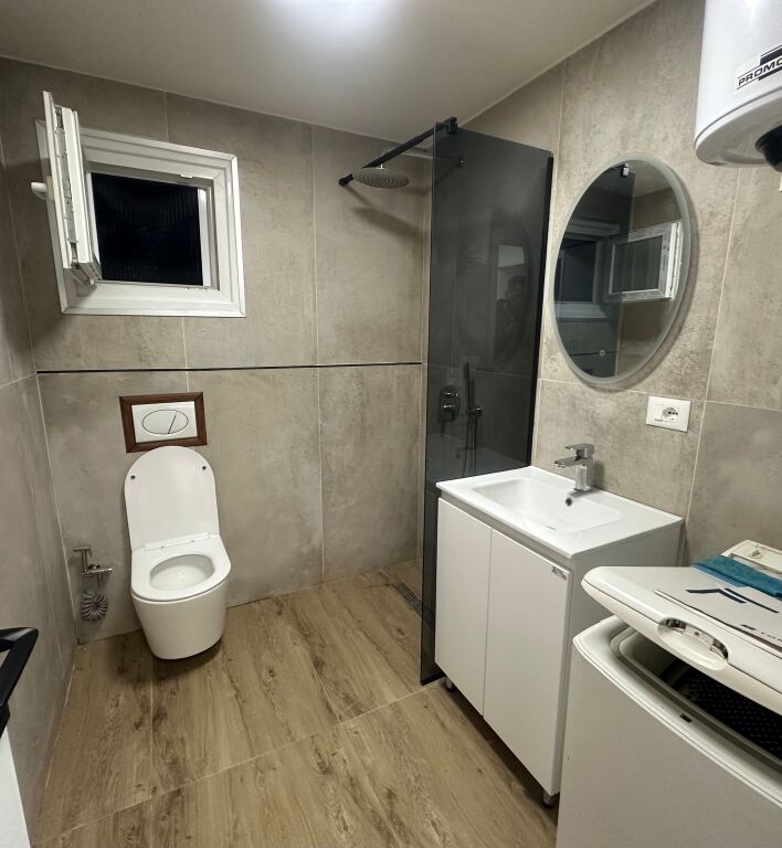 Premises for Rent, Blv. Jean Dark