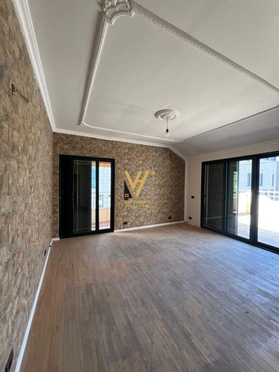 THREE-STOREY VILLA FOR SALE NEAR THE ZOOLOGICAL GARDEN 1,000,000 EURO