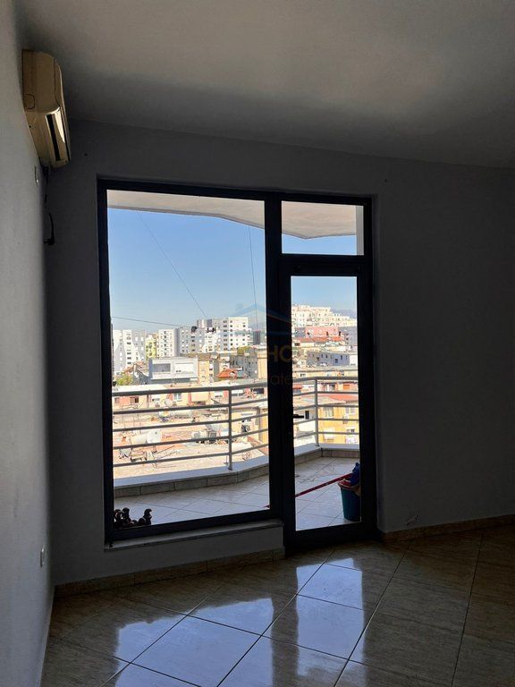 Qera, Apartament 2+1+2, Rruga e Kavajes