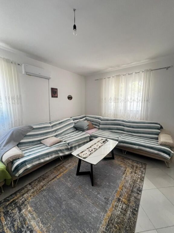 VENDESI PRIVATA IN VENDITA VICINO ALL'HOTEL DELTA, AUTOSTRADA DURRES-TIRANE