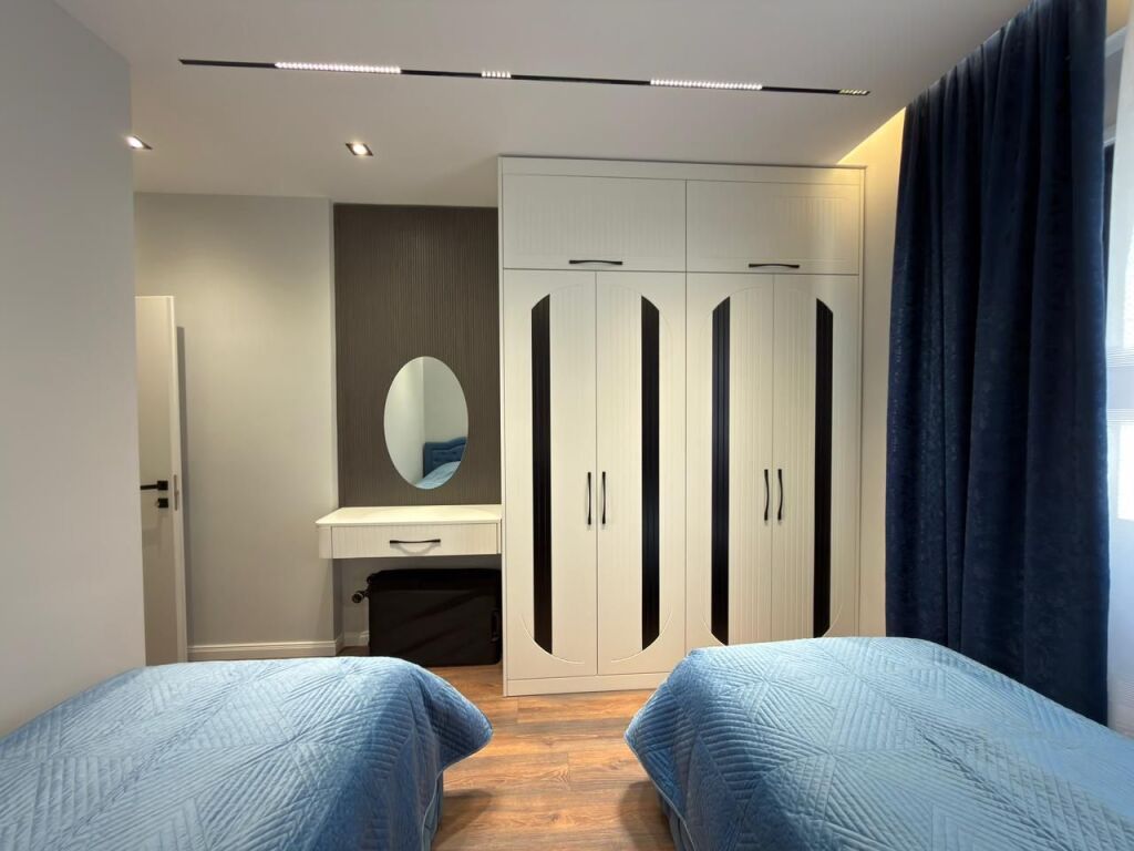 Shitet Luks apartament 2+1 Lungomare Vlore