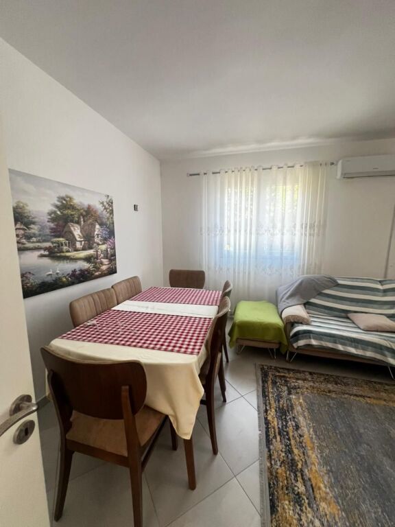 VENDESI PRIVATA IN VENDITA VICINO ALL'HOTEL DELTA, AUTOSTRADA DURRES-TIRANE