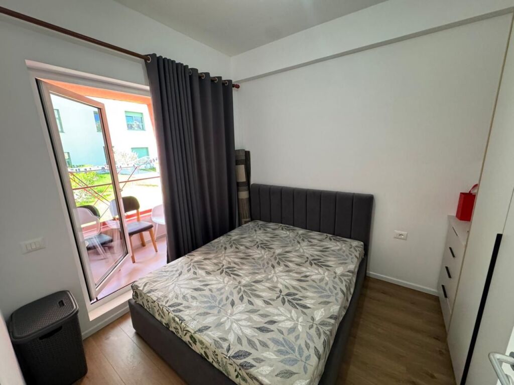 🏡 Jepet me qira apartament 1+1 📍 Ali Demi – Kompleksi Kadiu💰 Çmimi: 40,000 lekë/muaj
