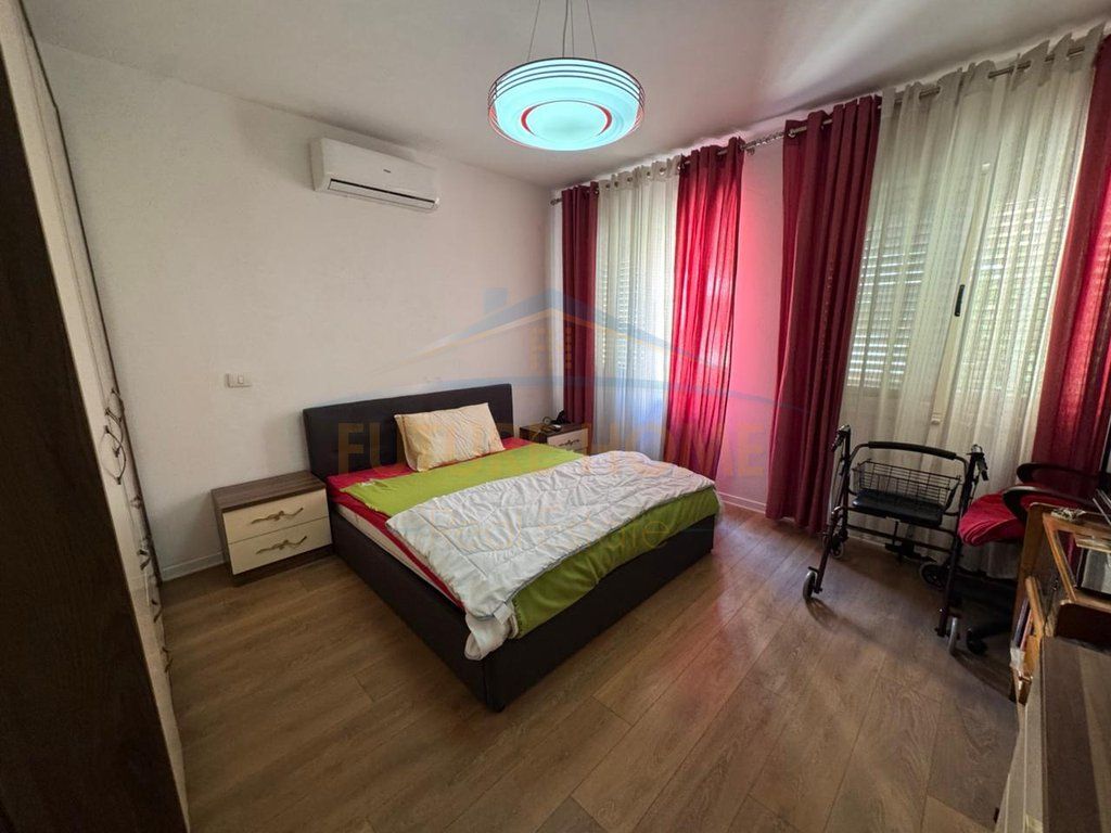 In vendita, Appartamento 2+1+2, Yzberisht, Tirana