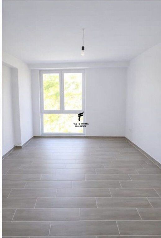 OFFICE FOR RENT 94M2 5 MAY 40,000 LEKE FH-72266
