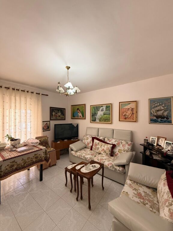 🏡 Apartment 1+1 for sale in Partizani neighborhood, Vlora ✨