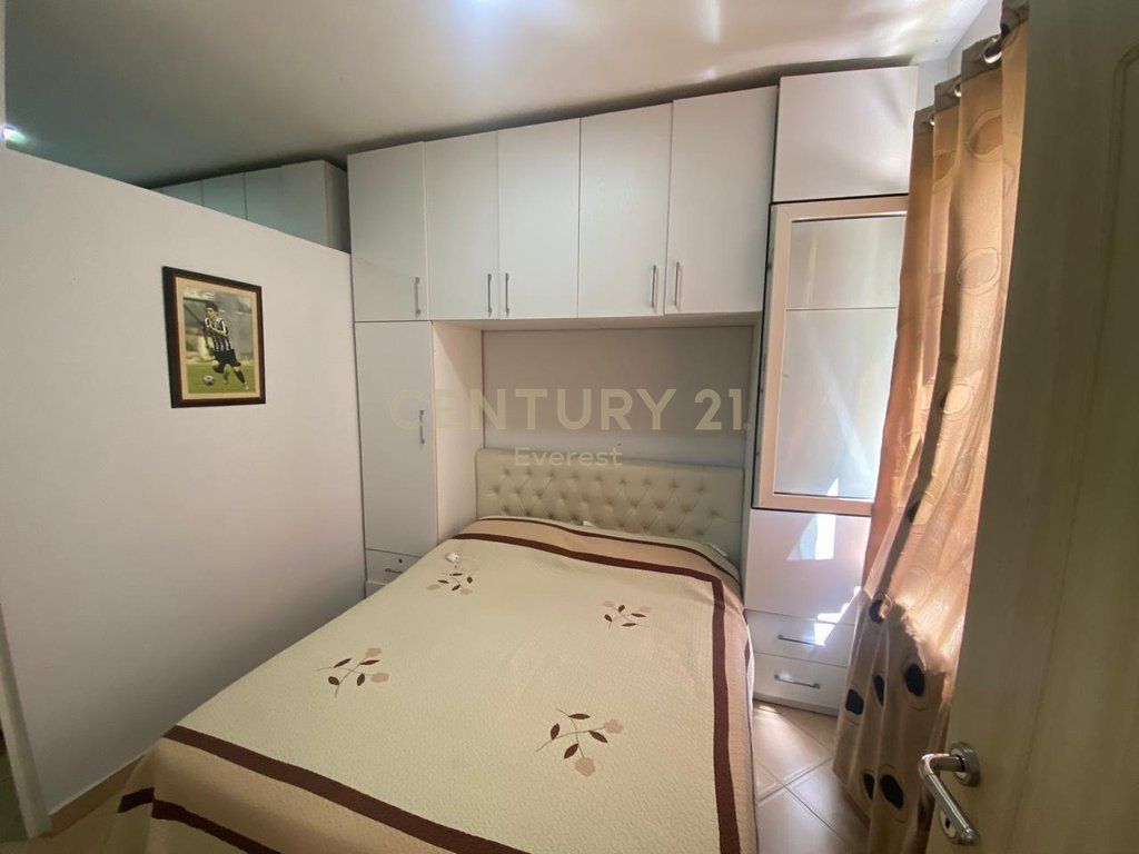 RESTORANT FRESKU, SHESIM APARTAMENT 2+1 ME VERANDE 130,000 €