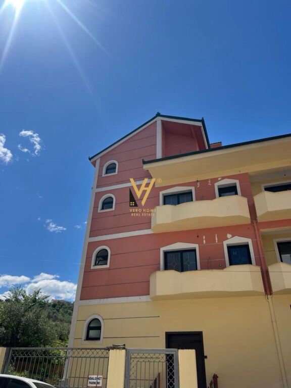 THREE-STOREY VILLA FOR SALE NEAR THE ZOOLOGICAL GARDEN 1,000,000 EURO