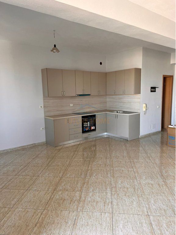 Qera, Apartament 2+1+2, Rruga e Kavajes