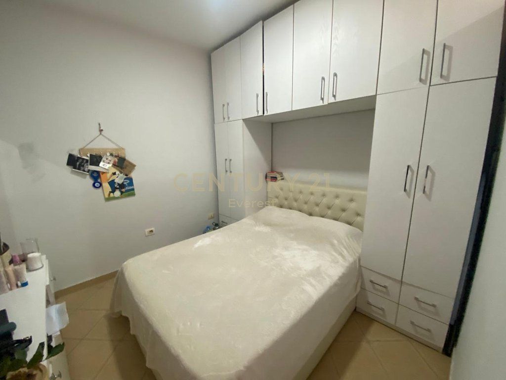 RESTORANT FRESKU, SHESIM APARTAMENT 2+1 ME VERANDE