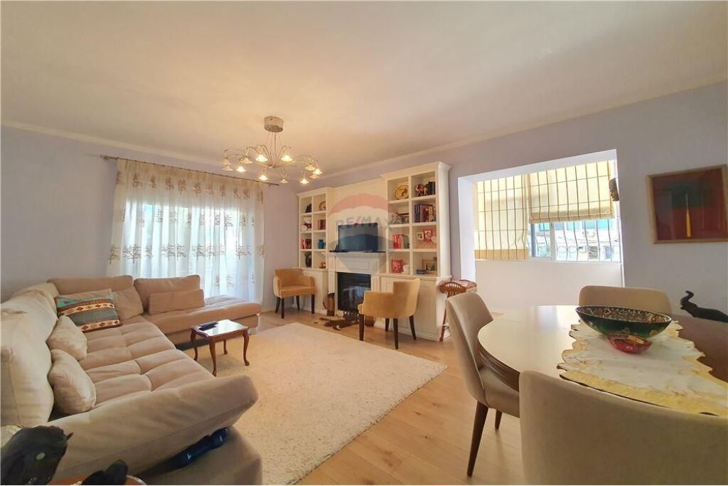 APARTAMENT 2+1 PER QIRA TEK MYSLYM SHYRI