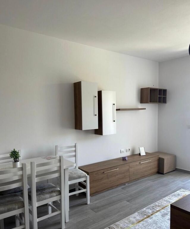 Apartament me qera 1+1 - 📍5 Maj, prane Concord Center