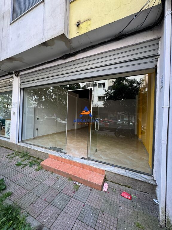 AFFITTASI AMBIENTE 1+1 "A YZBERISHT" 30000 LEKE