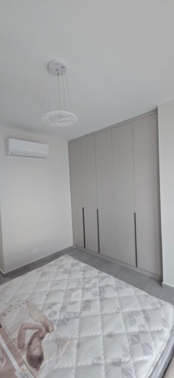Jepet me qira apartament 1+1+parking tek Univers City