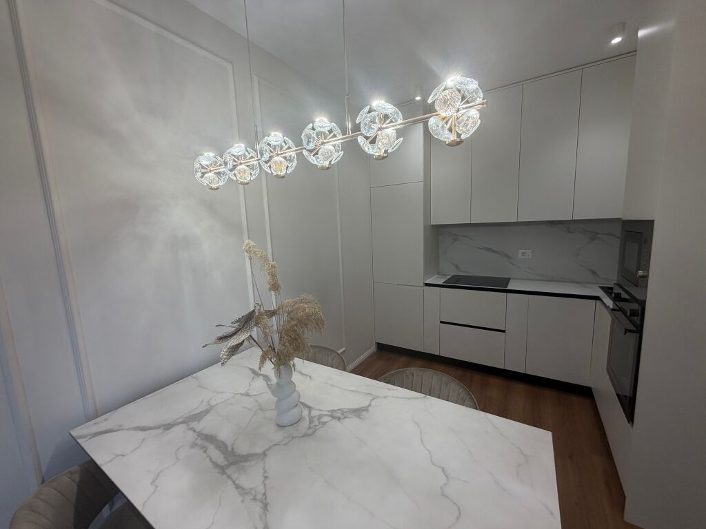 1+1, furnished, Kensli residence, porcelain, 700 thousand lek
