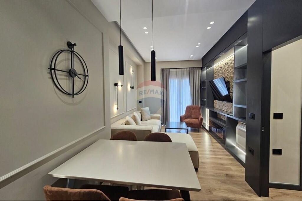 Apartment 1+1 for rent Tirana Garden Building