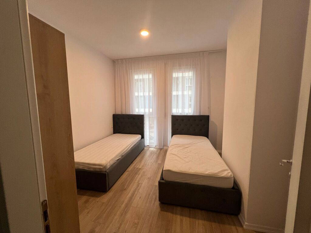 Univers City- apartment me qera (vetem per biznes)